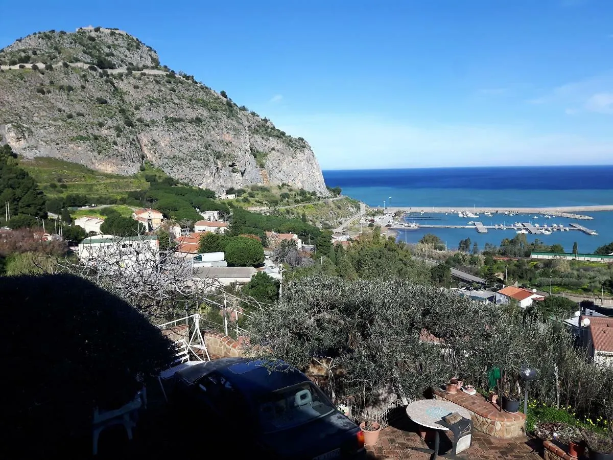 Appartamento Alba sul mare Cefalù Italia